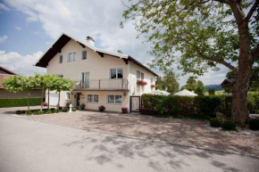 Гостиница Pension Knoll, Шёрфлинг-Ам-Аттерзее
